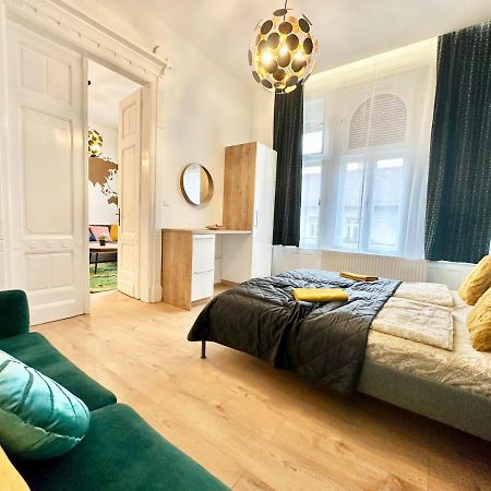 Luxory Design Apartment#Bakats#Freeparking#8Ppl Budapeste Exterior foto